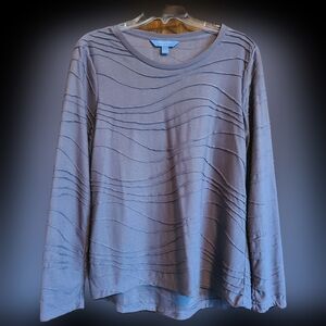 New! Simply Vera Wang long sleeve shirt